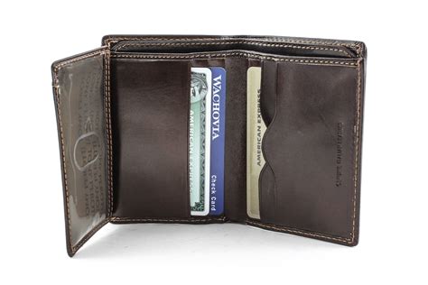 men's bifold leather wallet vertical.